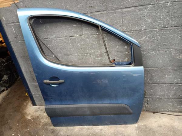 PORTE AVANT DROIT CITROEN/PEUGEOT - Vue 3